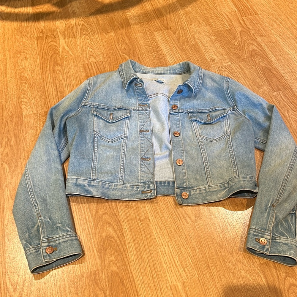 Light wash denim blue cropped jacket rose gold buttons